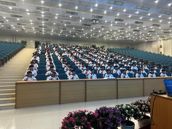 说明: E:\QY球友会网站\日常工作\学生日常管理\活动照片\2024年活动照片\学生活动照片\QY球友会网站2024年学风建设大会20241218\微信图片_20241219095322.jpg